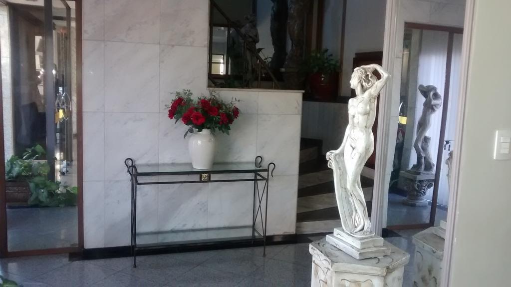 Geneviee Palace Hotel بونتا غروسا المظهر الخارجي الصورة
